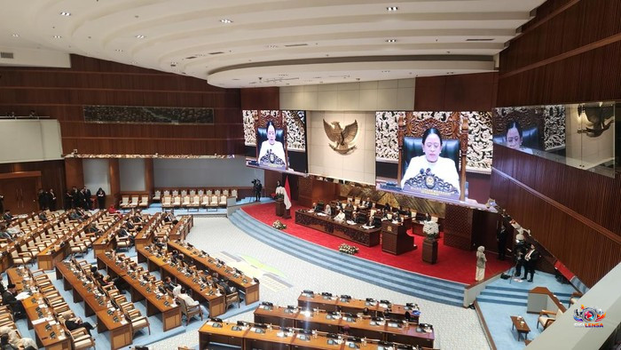 DPR Sahkan RUU Pelindungan Ketenagakerjaan jadi Undang-Undang