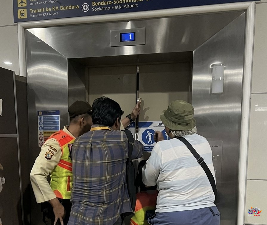 Lift Stasiun Manggarai Gangguan, Sejumlah Penumpang Sempat Terjebak hingga Dievakuasi Petugas